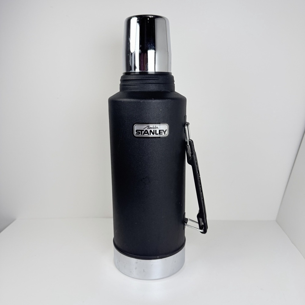 Vintage Aladdin Stanley A-945DH Half Gallon Vacuum Thermos Bottle Black